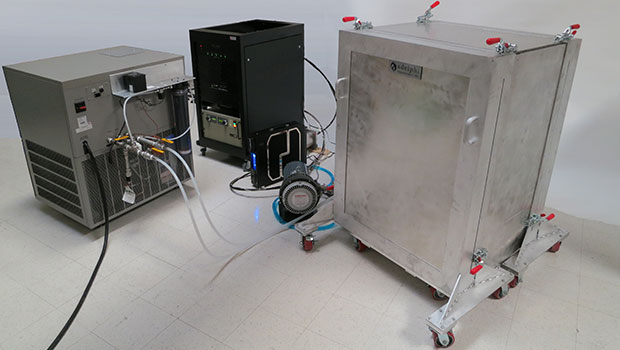 DD109M Slab thermal neutron generator