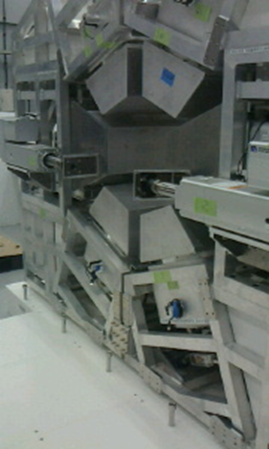 High yield DD110M thermal neutron generator